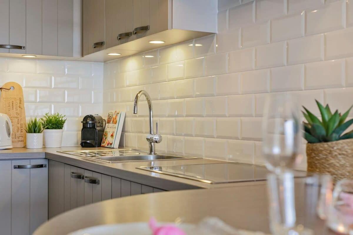 Huswell - Studio With Great Sea View On Terrace كنوك هايست المظهر الخارجي الصورة